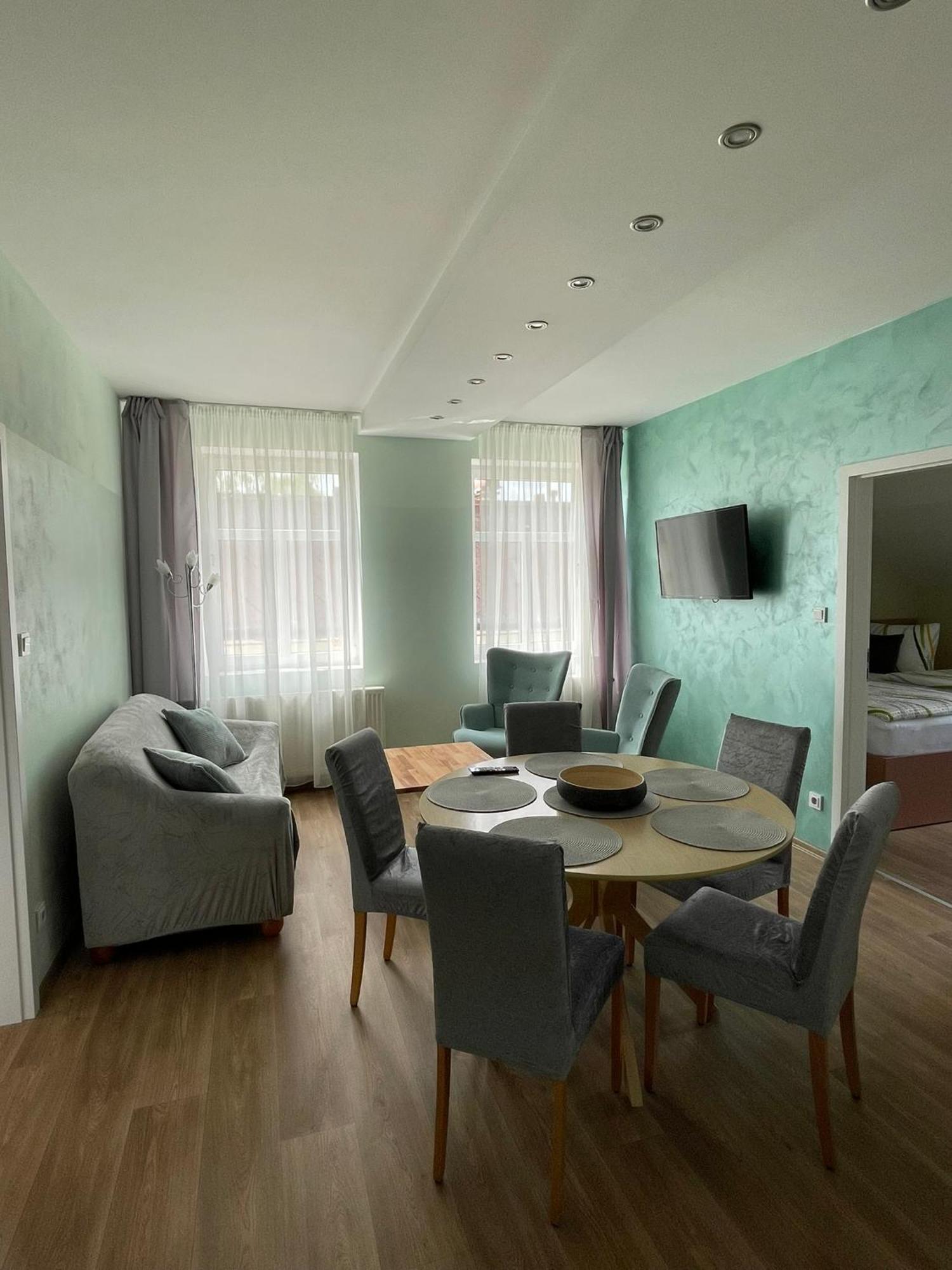 Apartmany Jasmin Liberec Zewnętrze zdjęcie